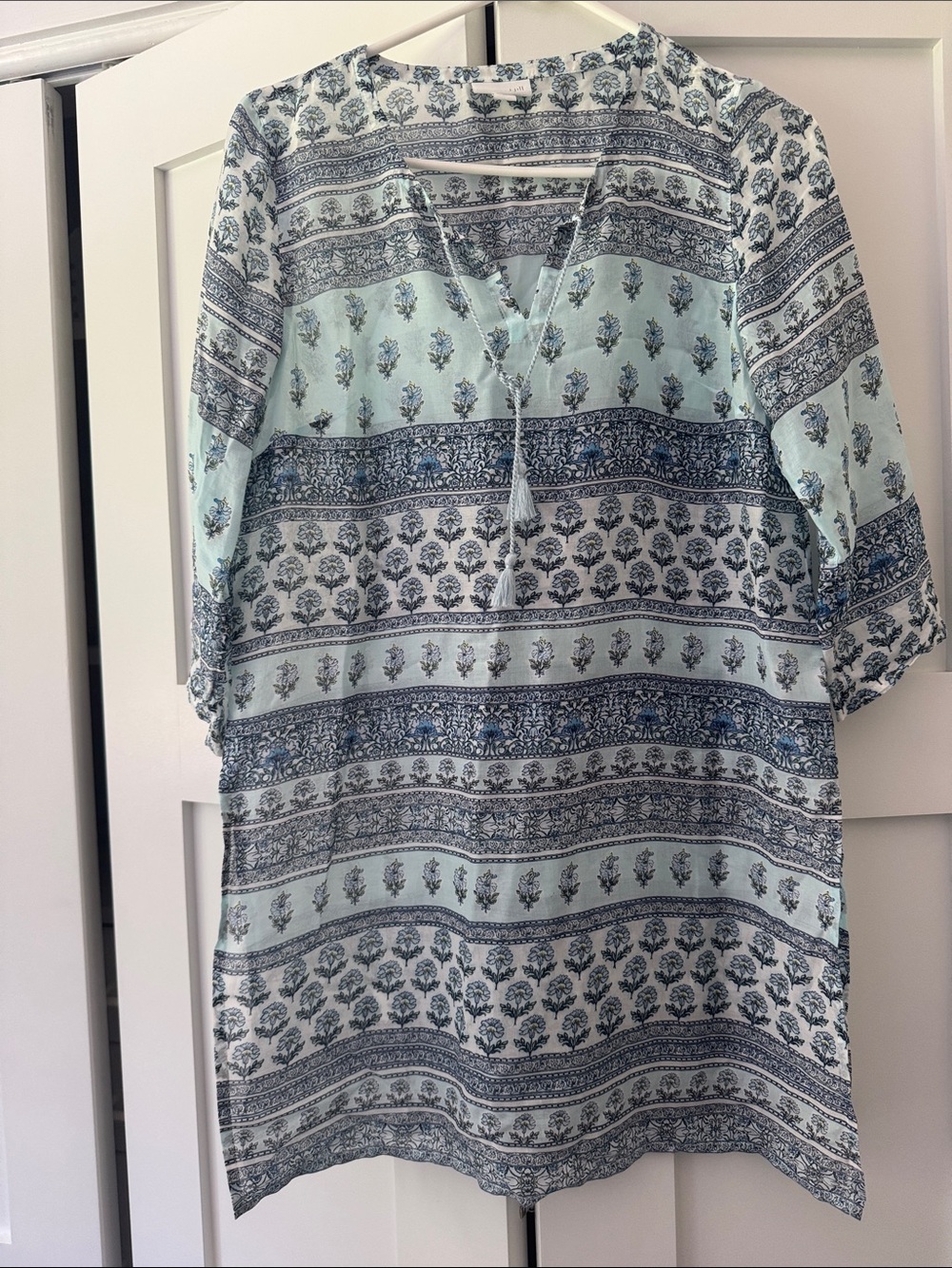 J. Jill Light Blue and Navy Floral Stripe V-Neck Tunic